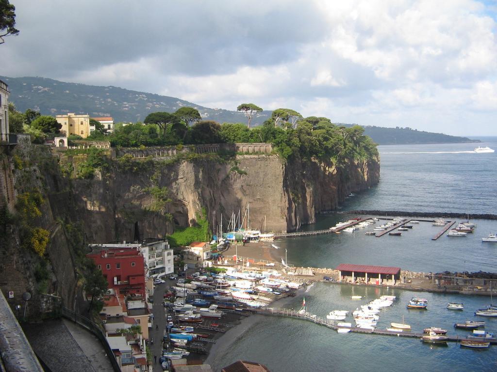 Casa Rachele Bed & Breakfast Piano di Sorrento Exterior photo